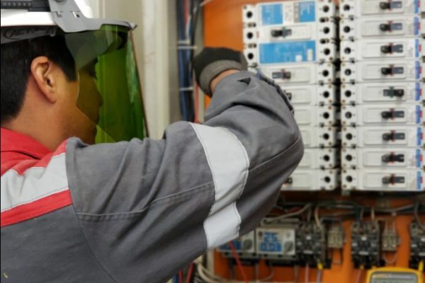 Commercial Electricians and Residential Electricians